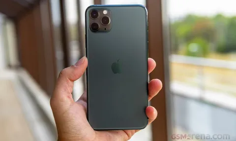 Giá iPhone 11 Pro Max tháng 9/2022: Rẻ nhất chỉ bằng 1/3 iPhone 14 Pro Max