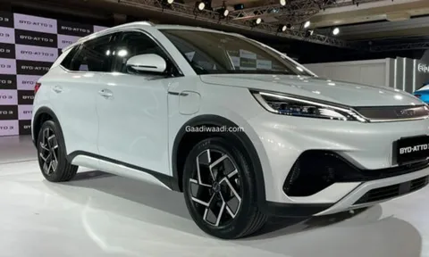 Tin xe 12/10: Đại lý nhận cọc cho mẫu ô tô điện mới, Honda Vision gây sốt