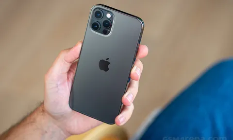 Giá iPhone 12 Pro mới nhất tháng 10, bằng nửa iPhone 14 Pro