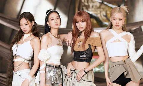 Dàn sao hùng hậu ủng hộ concert đầu tiên của BLACKPINK tại Hàn Quốc