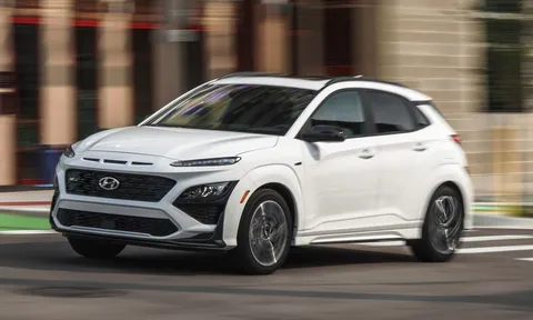 Giá lăn bánh Hyundai Kona tháng 10/2022: Hấp dẫn không kém Kia Seltos