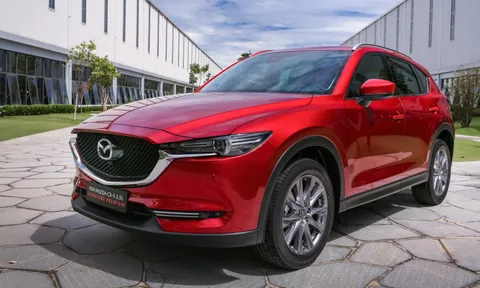 Giá lăn bánh Mazda CX-5 tháng 10/2022: Sức ép lớn cho Hyundai Tucson