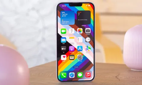 Giá iPhone 14 Plus rẻ nhất tháng 10, vẫn cao, không rẻ bằng iPhone 13 Pro