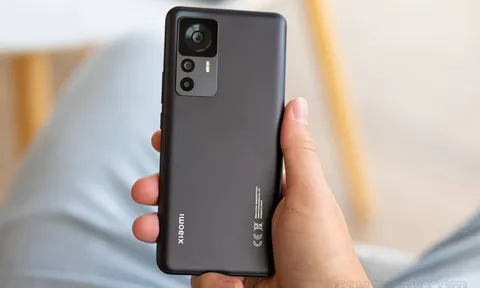 Mở hộp Xiaomi 12T: Thiết kế tốt, thoải mái trên tay, hoạt động mượt, giá rẻ
