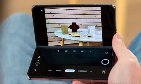 Điện thoại màn hình gập dạng vỏ sò đầu tiên của OPPO sẽ có camera 50MP