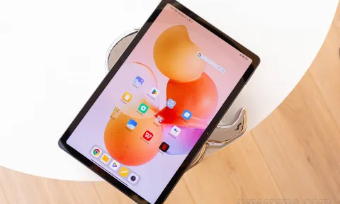 Mở hộp Redmi Pad: Đẹp như iPad Gen 10 mới, phần cứng giá rẻ hợp túi tiền