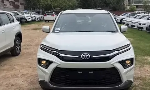 ‘Đàn em’ giá rẻ của Toyota Corolla Cross về đại lý, quyết đấu Hyundai Creta