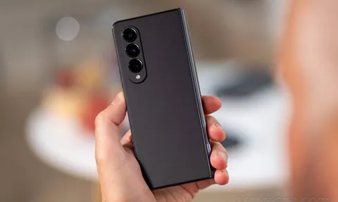 Giá Galaxy Z Fold 4 mới nhất: Giảm đến 5 triệu ‘chạy đua’ với iPhone 14