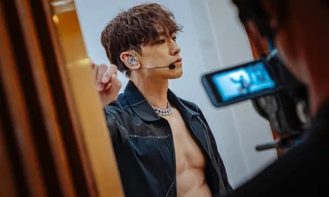 Nam tài tử Bi Rain bị tố nhận biệt đãi khi đóng phim 