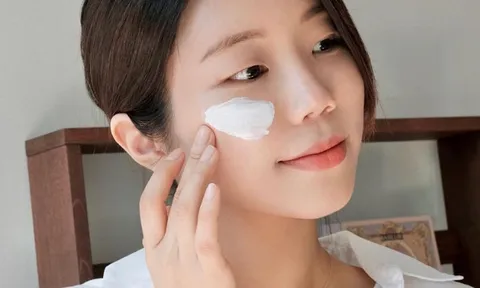 Bác sĩ da liễu tiết lộ bí quyết sở hữu làn da ‘trẻ mãi không già’