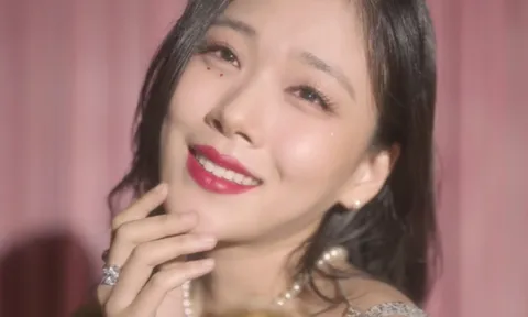 BIBI công bố MV cho đĩa đơn 'Sweet Sorrow of Mother'