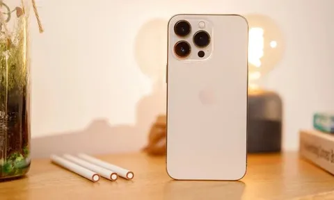 Giá iPhone 13 Pro mới nhất tháng 10, chạm đáy, nên mua trước khi hết hàng