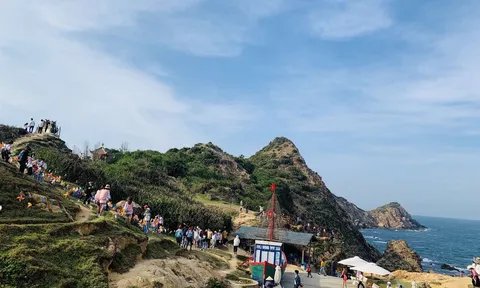 Eo Gió Quy Nhơn hút khách đầu xuân 