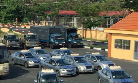 Học lái xe ô tô và 6 tiêu chí chọn trường dạy lái xe uy tín
