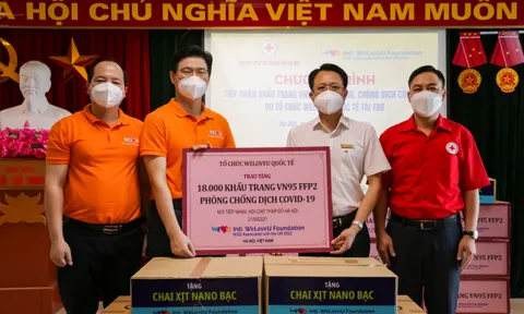 Tổ chức WeloveU Quốc tế: Trao tặng 18.000 khẩu trang và 1.000 hộp xịt nano bạc khử khuẩn cho Hội Chữ thập đỏ TP. Hà Nội