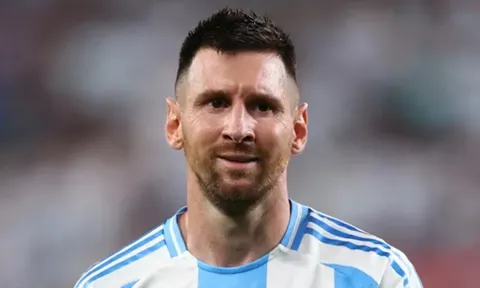 Messi phản ứng với vụ bê bối thế kỷ ở trận Argentina vs Morocco