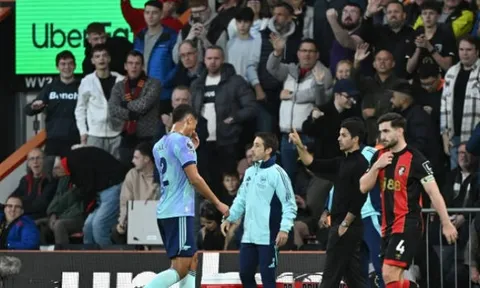 Cựu trọng tài Premier League phân tích tình huống của Saliba và Adarabioyo