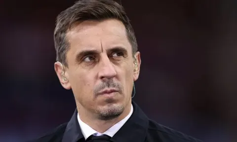 Gary Neville dùng Mourinho gửi cảnh báo đến Arsenal