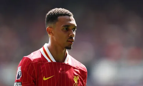 Quyết định thay đổi sự nghiệp Trent Alexander-Arnold