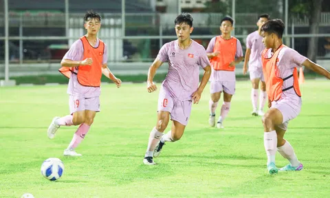 Sau màn hủy diệt 15-0, U16 Việt Nam tập trung cho màn chạm trán Campuchia