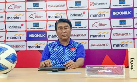 Thua Indonesia 0-5, HLV Trần Minh Chiến nói cần đánh giá lại năng lực bản thân