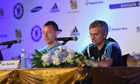 Mourinho dọa đuổi Terry, chiêu mộ Varane