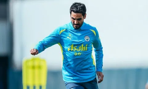 Gundogan trở lại, Man City tập luyện hăng hái