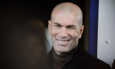 CĐV Quỷ đỏ có lựa chọn Zidane nếu Ten Hag ra đi?