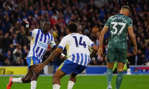 Brighton 3-2 Spurs: Tiếc cho Johnson; Ngả mũ trước Mitoma