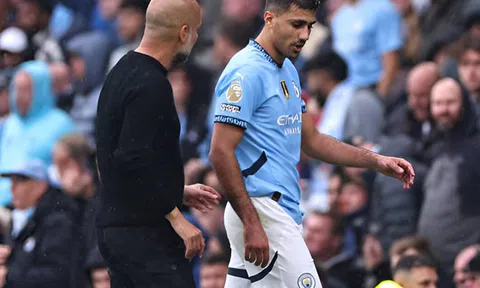 Người thay Rodri đang ở chính Man City, nhưng Pep chưa để ý đến