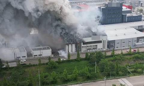 Hỏa hoạn nghiêm trọng tại nhà máy sản xuất pin, ít nhất 22 công nhân ra đi mãi mãi
