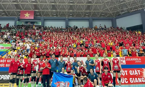 Xác định 2 tấm vé đầu tiên vào chung kết giải bóng chuyền Cúp Hoa Lư - Bình Điền 2023