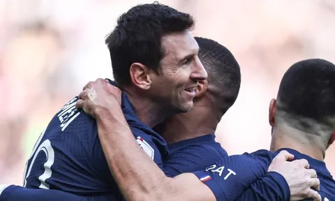 Vừa hóa 'người hùng', Messi đã báo tin không thể vui hơn cho PSG