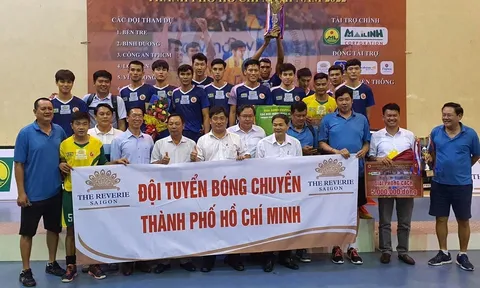 Nợ lương VĐV, bóng chuyền nam TP. HCM đợi có nhà tài trợ mới trả