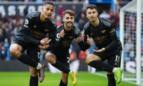 Huyền thoại Man United tiết lộ điều khiến cho Arsenal không thể vô địch ngoại hạng Anh