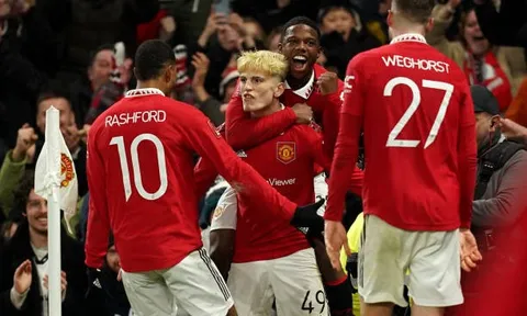 Ngược dòng nghẹt thở West Ham, MU thẳng tiến tứ kết FA Cup