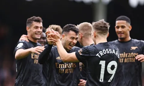 'Hủy diệt' Fulham, Arsenal tiếp lửa đua vô địch Ngoại hạng Anh bằng kỷ lục vĩ đại