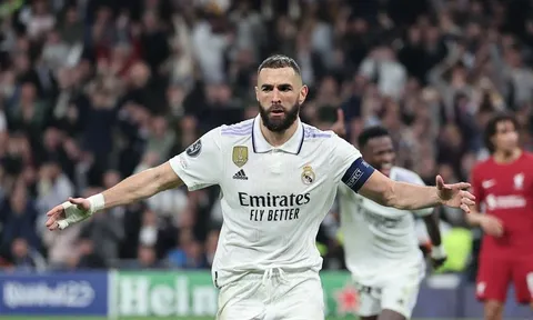 Benzema tỏa sáng, Liverpool thêm một lần nhận 'trái đắng' trước Real