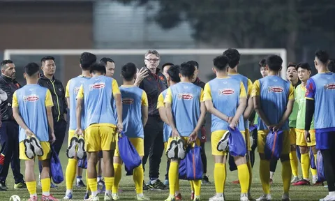 Loại 11 cầu thủ, HLV Troussier để ngỏ kế hoạch đặc biệt tại U23 Việt Nam