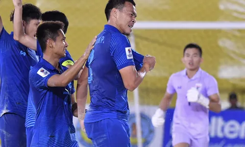 Cầu thủ Thái Lan ghi siêu phẩm tạo 'địa chấn' ở giải châu Á