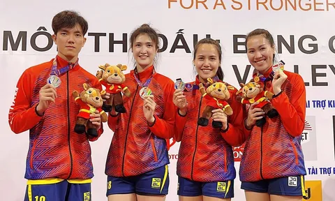 Tuyển bóng chuyền nữ Việt Nam 'nhận tin dữ' trước thềm SEA Games 32