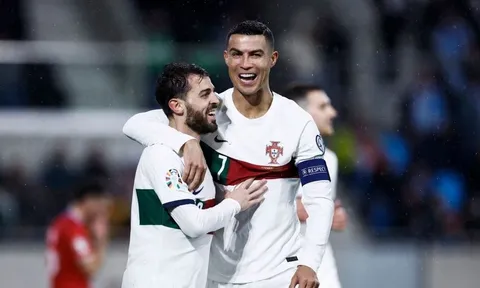 Ronaldo cùng đồng đội 'hủy diệt' đối thủ, Italia có thắng lợi nhẹ nhàng