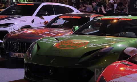 "Đại tiệc" siêu xe Gumball 3000 hâm nóng không khí cuối tuần tại đại lộ Lê Lợi