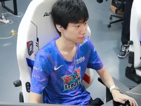 Trực tiếp Vòng Playoffs LPL Mùa Hè ngày 25/8: EDG vs LNG