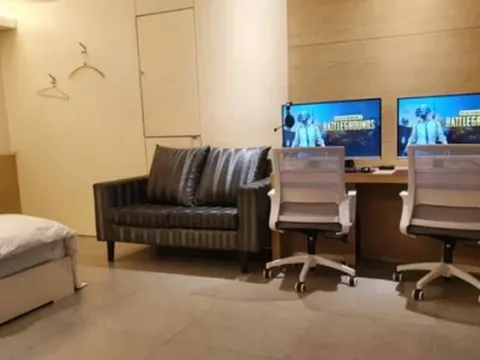 Thanh niên Hàn Quốc đua nhau chơi game trong... nhà nghỉ