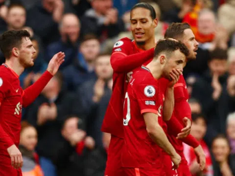 Liverpool giữ chân thành công 'cầu thủ giỏi hơn cả Ronaldo'