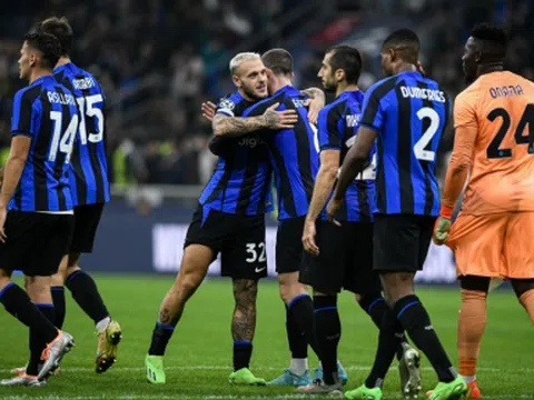 Dzeko lập cú đúp, Inter nhọc nhằn giành 3 điểm trước Sassuolo