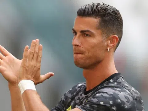 Ten Hag gật đầu, Ronaldo vẫn khó rời MU bởi lý do quen thuộc