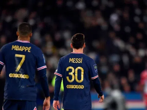 Không thi đấu, Messi vẫn ngầm đưa Mbappe vào 'khuôn phép'