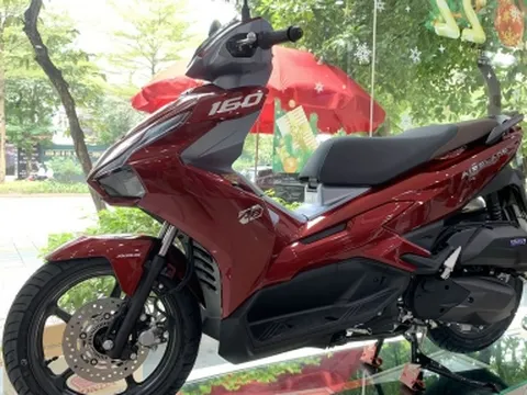Chi tiết Honda Air Blade 160 tại đại lý, đội giá từ 5 - 10 triệu đồng